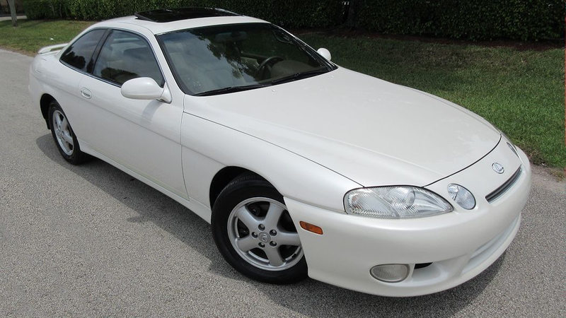 Illustration for article titled This Cheap Manual Turbo Supra Needs Saving And Here's How You Can Do It
